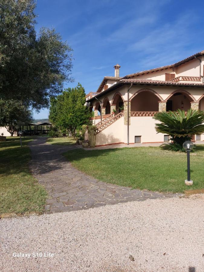 Agriturismo La Verde Rosa Pescia Romana Exterior photo